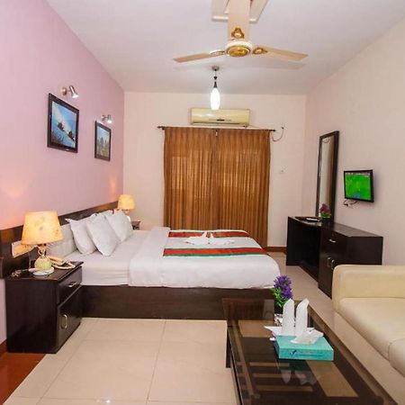 Hotel The Rahmania International Dhaka Exteriör bild